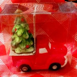 Red Christmas truck salt and pepper shaker